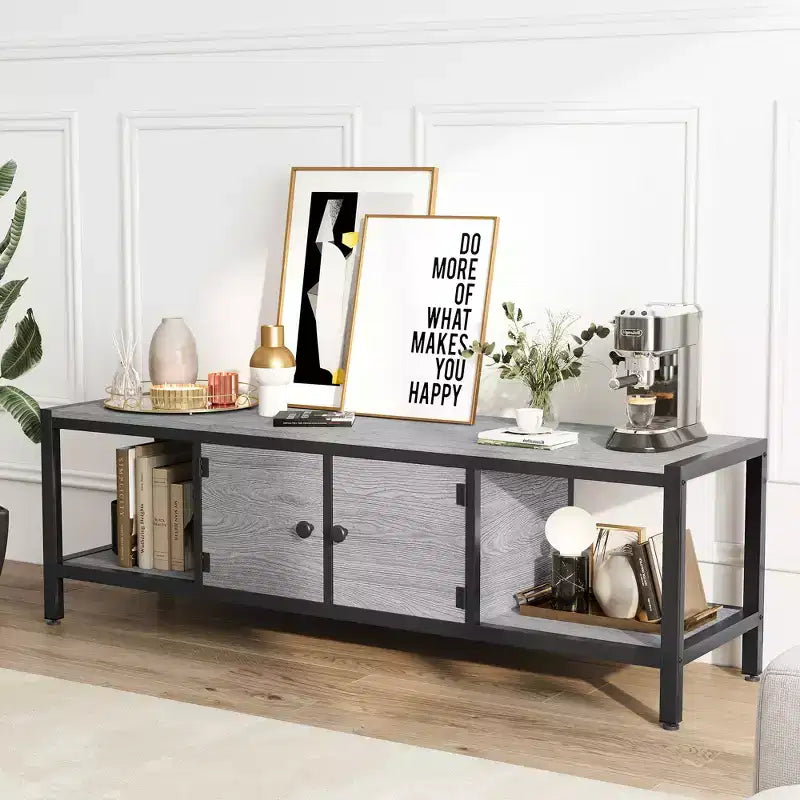 Meuble TV de 147 cm de large avec rangement, meuble TV moderne avec pieds réglables, compatible avec les téléviseurs jusqu'à 65 pouces pour le salon