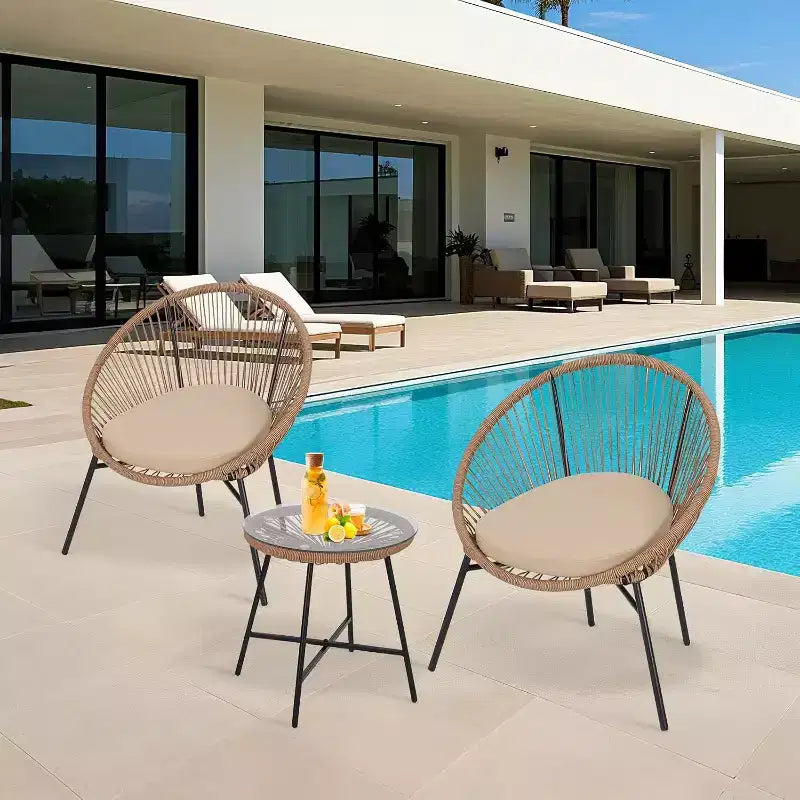 Ensemble bistrot d'extérieur 3 pièces en rotin avec coussins d'assise, 2 chaises et table basse en verre, mobilier de salon en osier moderne pour terrasse, balcon, marron