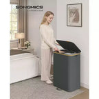 SONGMICS Panier à Linge, Trieur de Linge avec Couvercle, Bac de Rangement, Sacs Amovibles, Cadre en Bambou, 2 Sections, 150 L