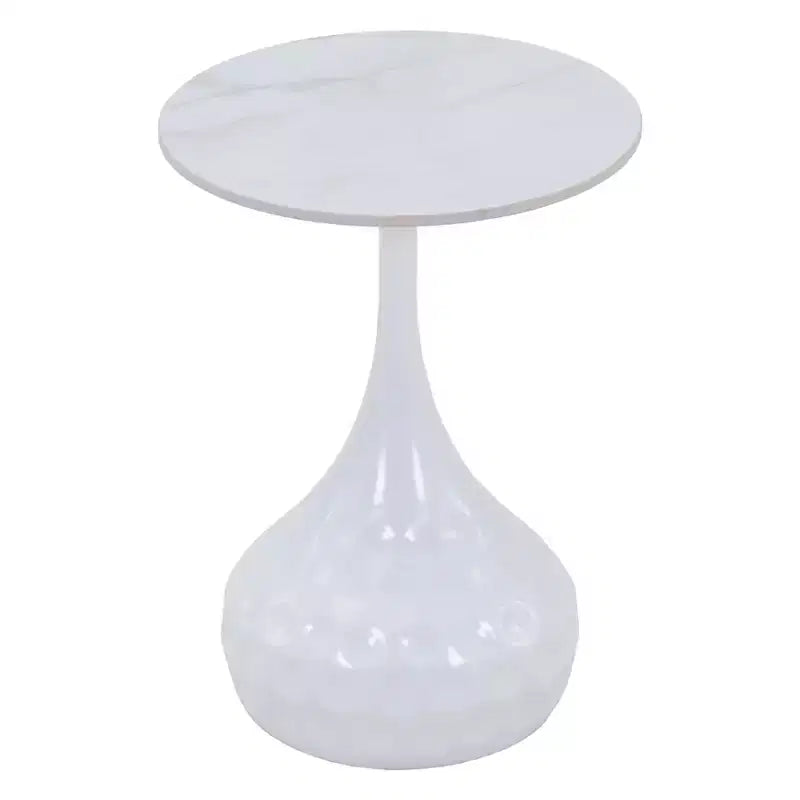 Table d'appoint ronde LeisureMod Hada 15 en pierre frittée, table d'appoint piédestal en métal martelé, style marbre de luxe pour salon