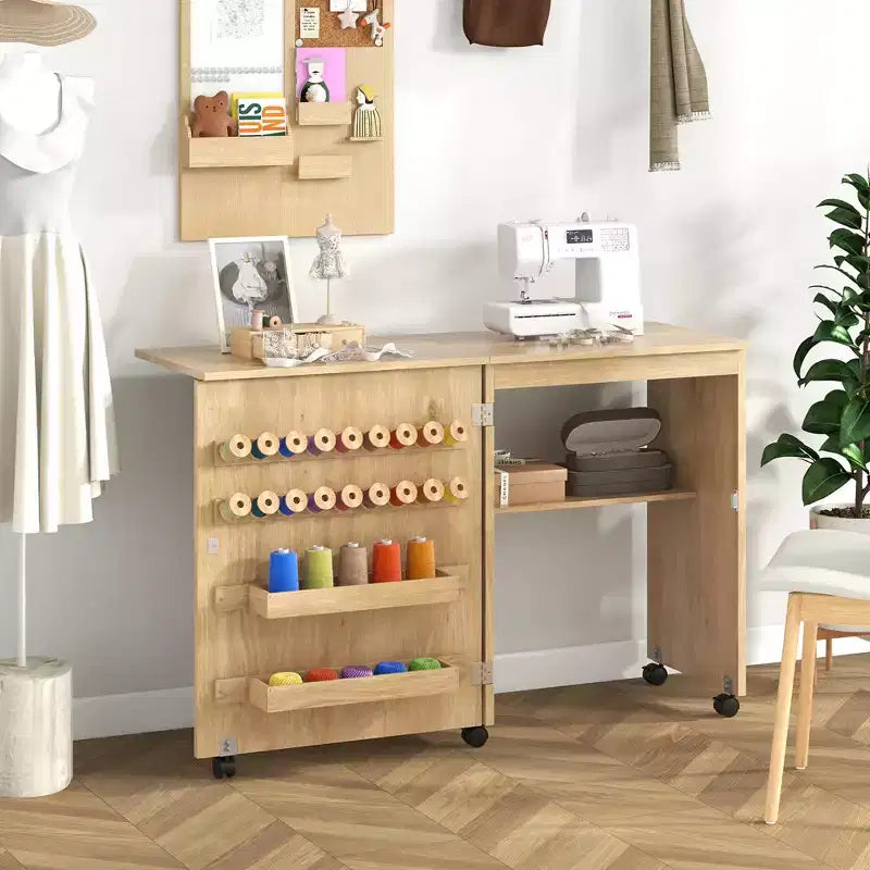 Table de couture pliante Costway avec étagère de rangement au design compact, 2 plateaux et 18 chevilles, naturelle