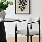 Lot de 4 chaises de salle à manger modernes avec accoudoirs, assise rembourrée douce, pieds en métal noir élégants, chaises d'appoint confortables pour cuisine ou salle à manger - Panipeachy