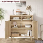 36.2 Buffet moderne en rotin. Deux portes en rotin et compartiments ouverts. Pieds en bois pour le rangement du salon et de la cuisine.