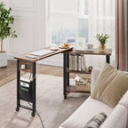 Table d'appoint rotative à 360° avec station de charge, table d'appoint mobile à 2 niveaux avec pochette de rangement et 6 roulettes pivotantes verrouillables pour salon et bureau