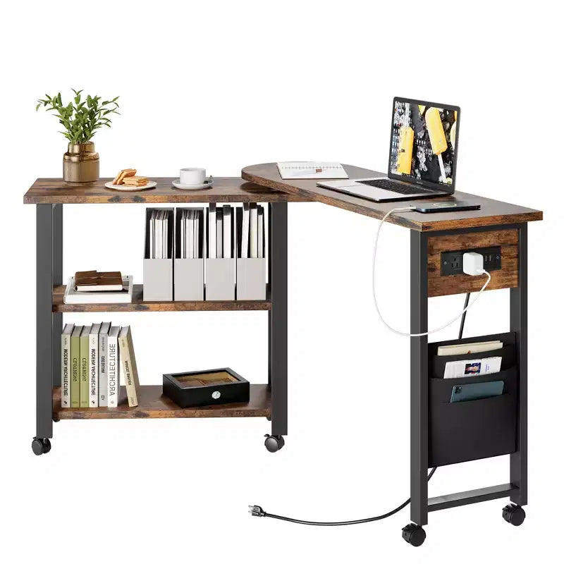 Table d'appoint rotative à 360° avec station de charge, table d'appoint mobile à 2 niveaux avec pochette de rangement et 6 roulettes pivotantes verrouillables pour salon et bureau