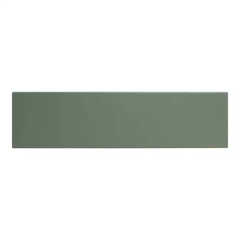 Buffet moderne miBasics Heath 152 cm avec cave à vin vert sauge : meuble de rangement autoportant, 4 étagères, 3 tiroirs