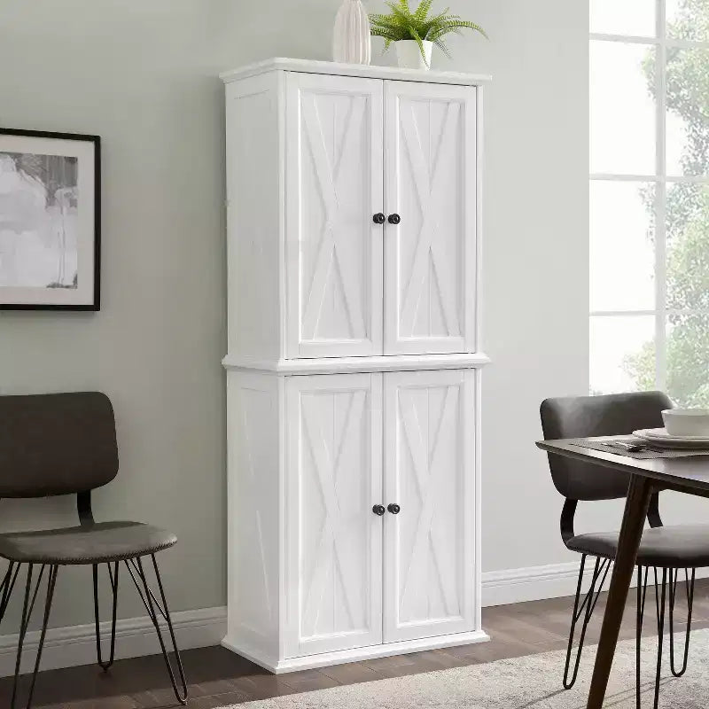 Garde-manger haut 2 pièces Clifton Blanc - Crosley : Étagères réglables, placage bois, style ferme moderne, 4 portes, hauteur 72 po