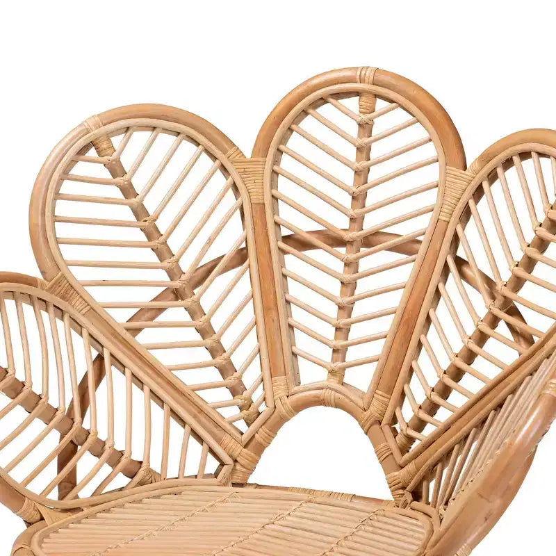 bali & pari Chaise d'appoint à fleurs Eliava en rotin naturel Marron naturel : Osier d'intérieur, Aucun assemblage requis