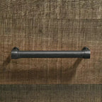 Commode à 5 tiroirs Beckett Noyer - Picket House Furnishings : Rangement vertical, Quincaillerie bronze, Composite MDF