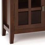 Meuble TV Stratford pour téléviseurs jusqu'à 60 po Brun roux - WyndenHall : Console de rangement avec étagères réglables