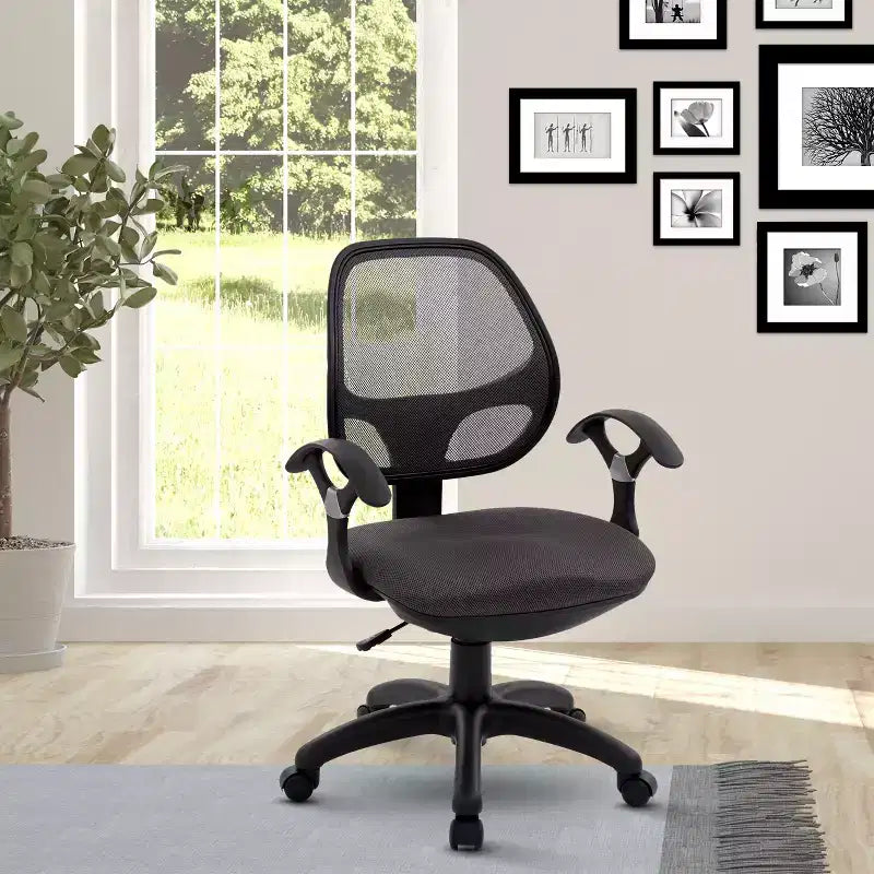 Fauteuil de bureau avec dossier en résille à mi-hauteur noir - Techni Mobili : pneumatique, pivotant, capacité de 68 kg