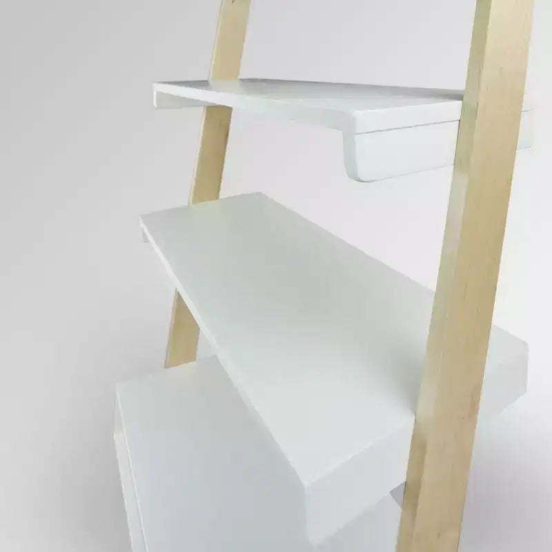 Bureau échelle autoportant avec tiroir en érable massif américain naturel/blanc - Flora Home : Style moderne, étagères fixes, construction en bois massif