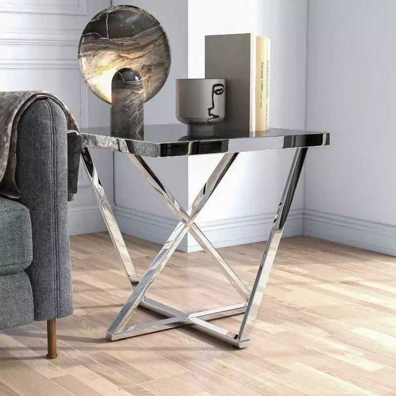 Table d'appoint Drubeck Glam en chrome avec miroirs - HOMES: Inside + Out