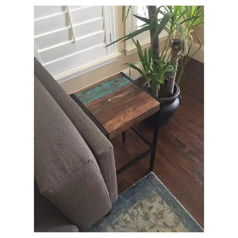 Tabouret industriel en bois de récupération et fer - (H26 x L14 x P14) - Naturel - Timbergirl
