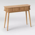 Console Adelpha avec portes coulissantes naturel - Threshold™ : Cadre en bois d'hévéa, placage de frêne, rangement d'entrée