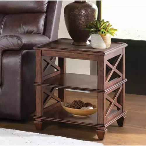 Table d'appoint carrée en bois Bridgton de 21 po avec 2 étagères cerisier - Meubles Alaterre : Style Mid-Century, Matériau Pin