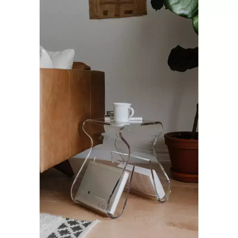 Tabouret et porte-revues Magino Transparent - Umbra : Acrylique incassable, aucun assemblage requis