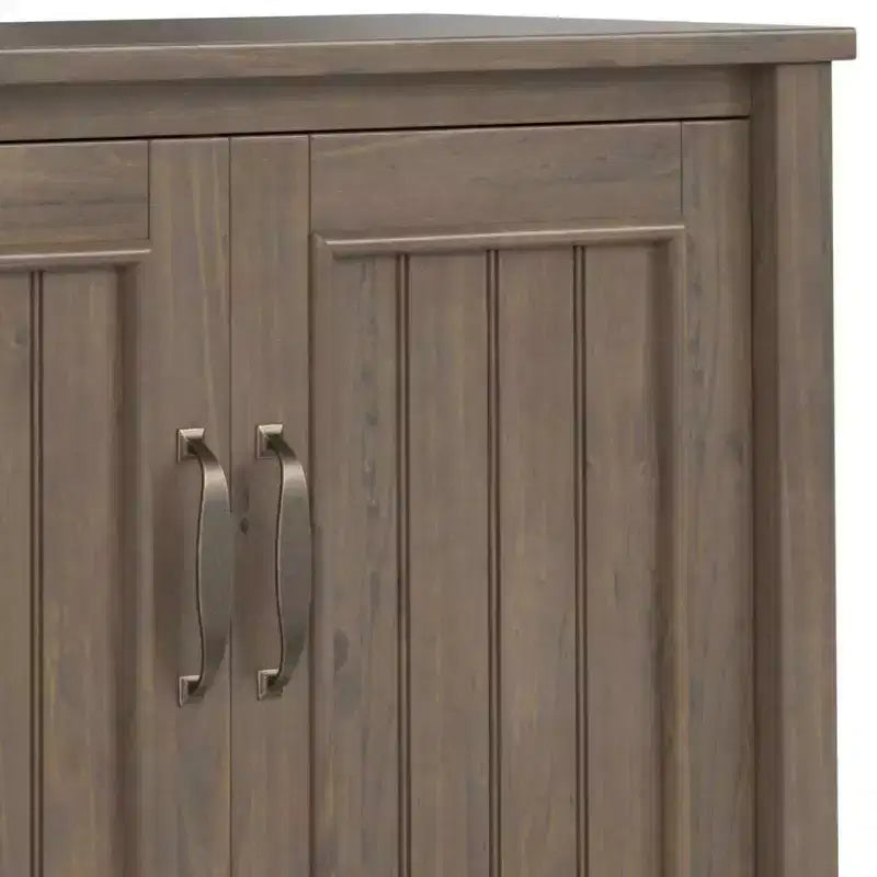 Meuble de rangement bas Rowan brun fumé - Wyndenhall : accent contemporain, étagères fixes, pin et contreplaqué