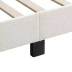 Lit plateforme standard rembourré en bouclé moderne Queen Heartwild 24/7 Shop At Home, blanc