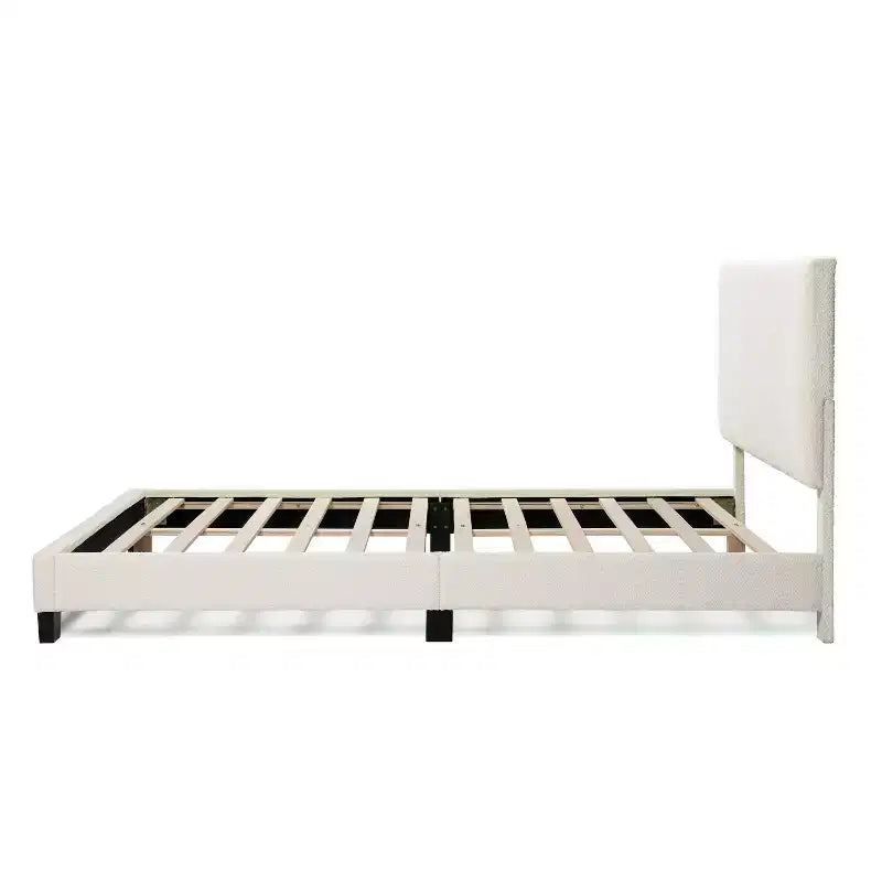 Lit plateforme standard rembourré en bouclé moderne Queen Heartwild 24/7 Shop At Home, blanc