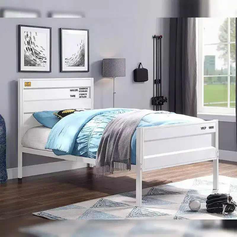 Lit jumeau Cargo 79 po, blanc - Meubles Acme : Cadre en métal contemporain, pas besoin de sommier tapissier