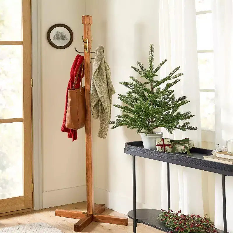 Porte-manteau en bois et métal finition laiton - Hearth & Hand™ avec Magnolia