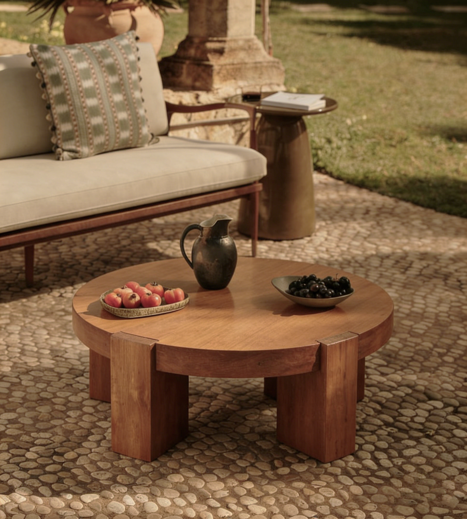 The Detachable Double-Decker Coffee Table,And The Detachable Design Can make The use of space more flexible