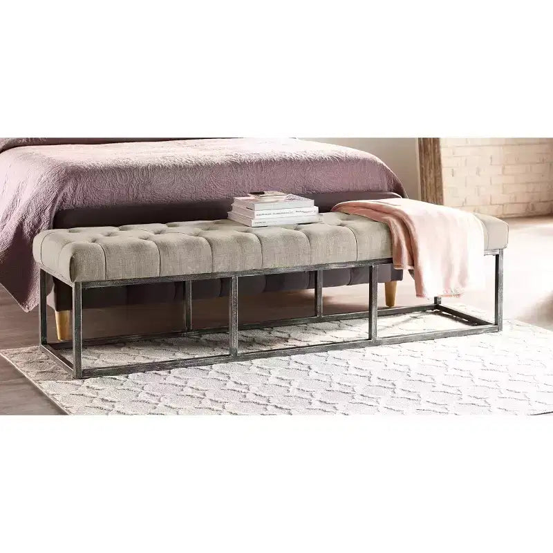 Banc capitonné Danes avec pieds en fer - Finch