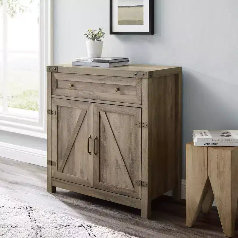 Meuble d'appoint Clarabelle en bois de grange rustique avec porte coulissante - Saracina Home