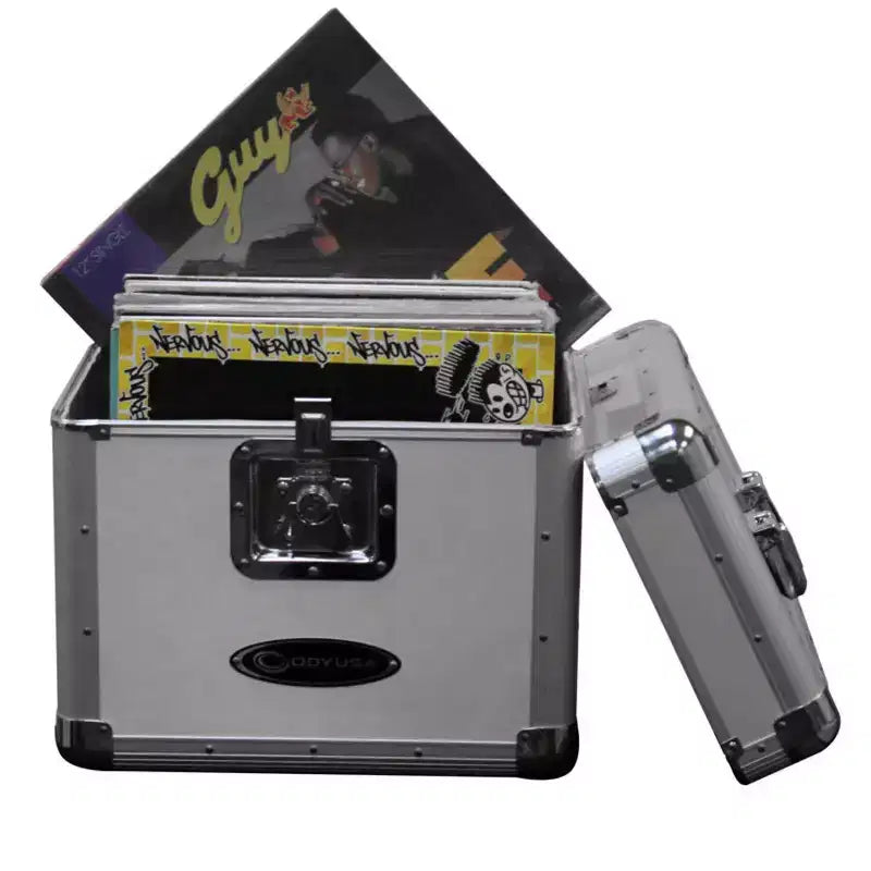 Odyssey KROM Series Valise de transport pour 70 disques vinyles 12" et vinyles avec intérieur doublé de mousse, verrouillage sécurisé et poignée, argent