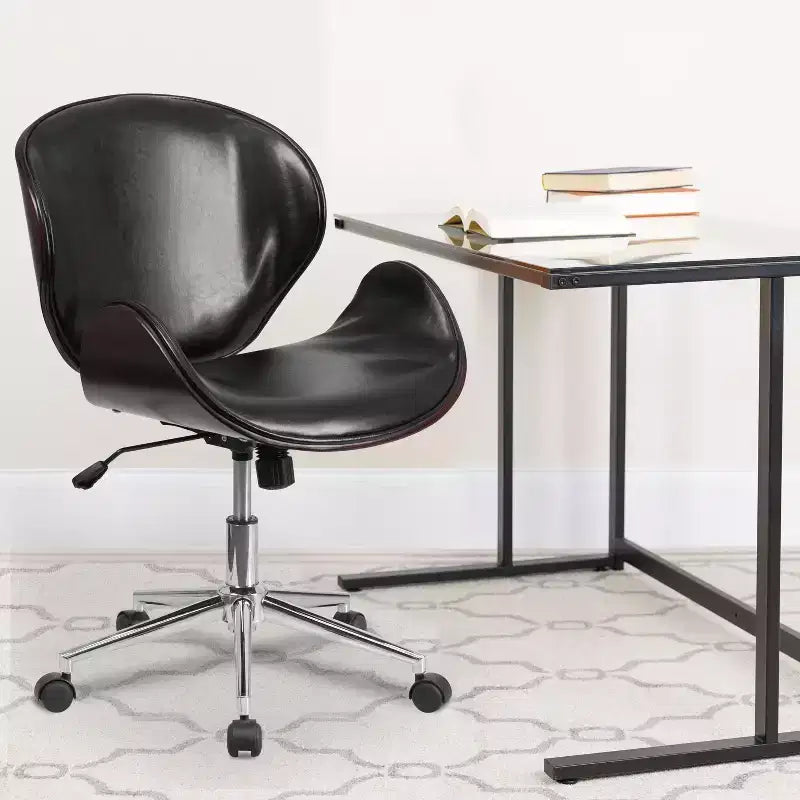 Chaise de bureau de conférence Emma et Oliver en bois mi-dossier avec siège en cuir
