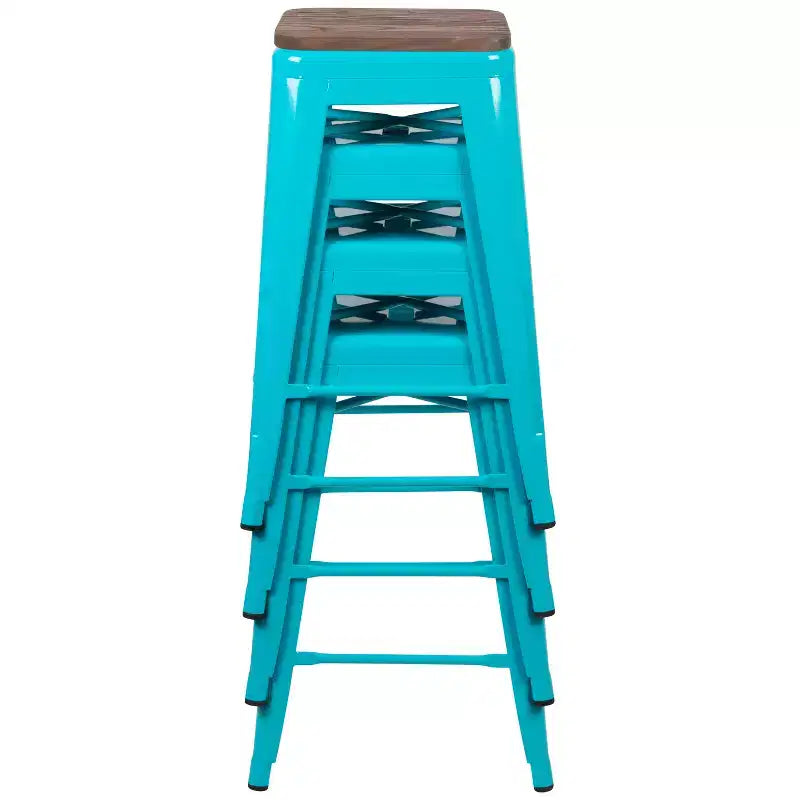Emma et Oliver Tabouret de bar d'intérieur en métal de 24 po avec siège en bois – Ensemble empilable de 4