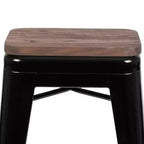 Emma et Oliver Tabouret de bar d'intérieur en métal de 24 po avec siège en bois – Ensemble empilable de 4