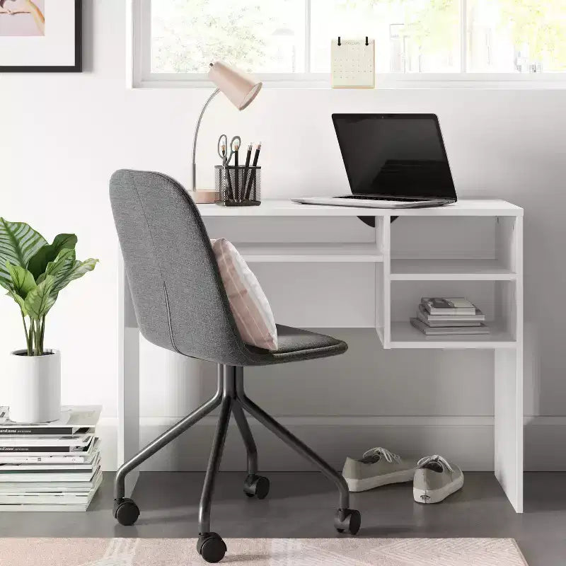 Bureau d'étudiant avec rangement - L'essentiel pour la chambre