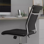 Chaise de bureau pivotante ergonomique Merrick Lane, dossier et assise côtelés, fauteuil de bureau sans accoudoirs à dossier mi-haut avec piètement en métal