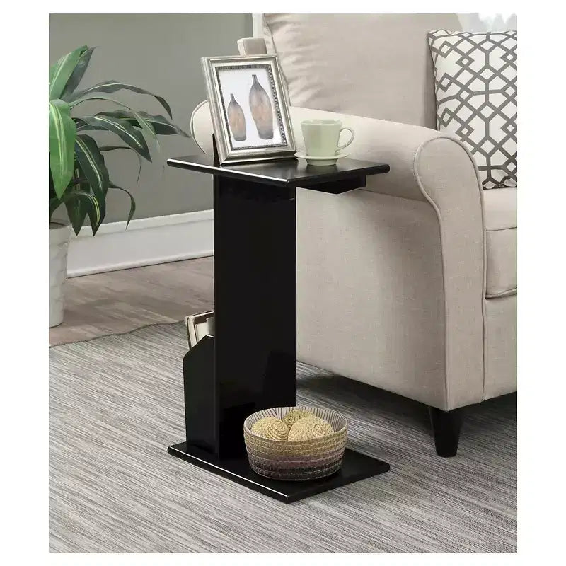 Table d'appoint d'extrémité Designs2Go Abby Magazine C - Breighton Home