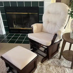 Fauteuil à bascule et repose-pieds HOMCOM pour chambre d'enfant, rembourrage épais et base en bois, blanc crème