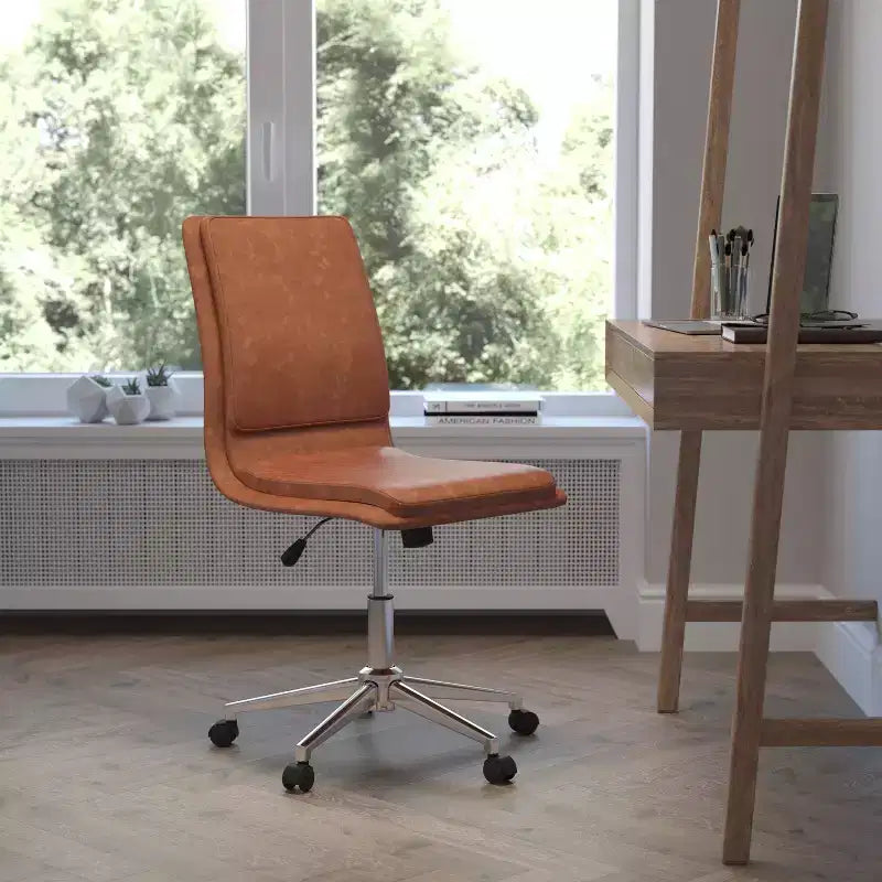 Chaise de bureau pivotante sans accoudoirs Madigan de Flash Furniture, dossier mi-hauteur, rembourrée avec base métallique réglable