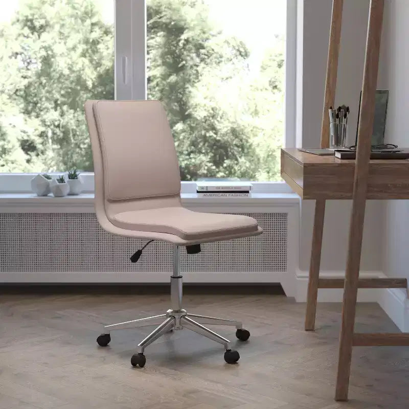 Chaise de bureau pivotante sans accoudoirs Madigan de Flash Furniture, dossier mi-hauteur, rembourrée avec base métallique réglable