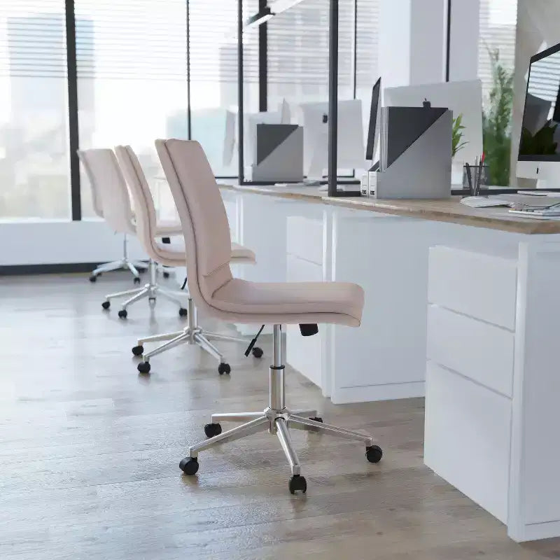 Chaise de bureau pivotante sans accoudoirs Madigan de Flash Furniture, dossier mi-hauteur, rembourrée avec base métallique réglable