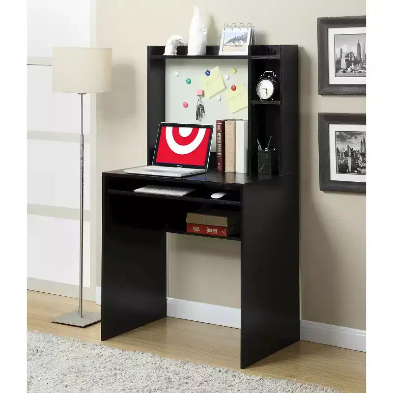 Bureau d'étudiant Designs2Go avec tableau d'affichage magnétique et étagères - Breighton Home