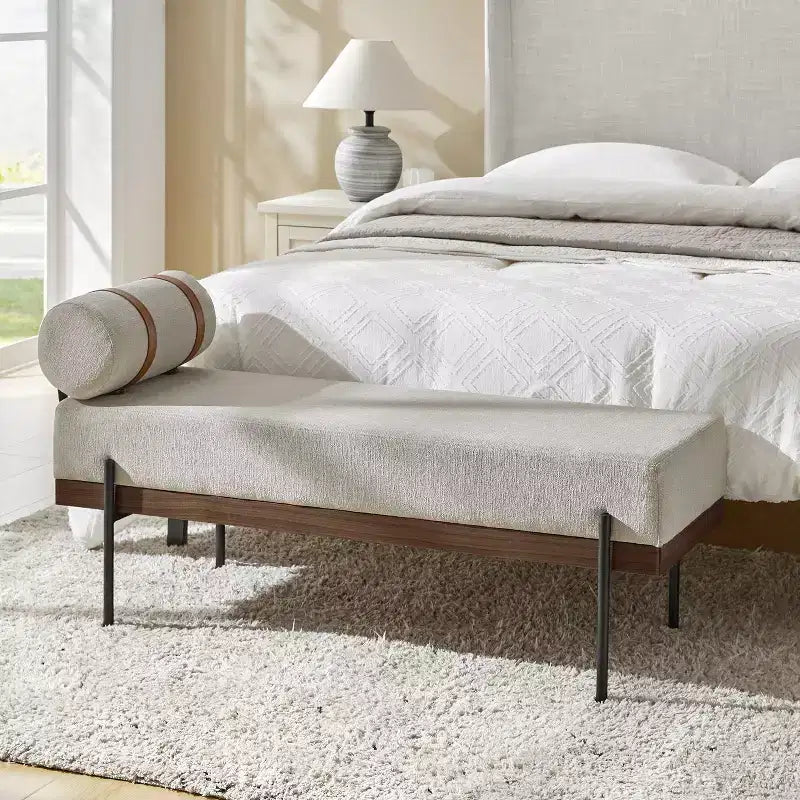 Banc d'entrée Higinio avec coussin amovible | ART OF LIVING DESIGNS