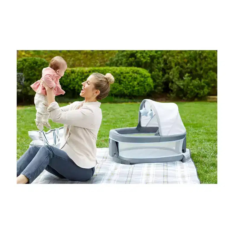 Parc portatif Pack 'n Play Travel Dome LX de Graco
