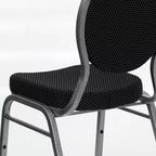 Lot de 4 chaises de banquet empilables Emma and Oliver à dossier goutte d'eau