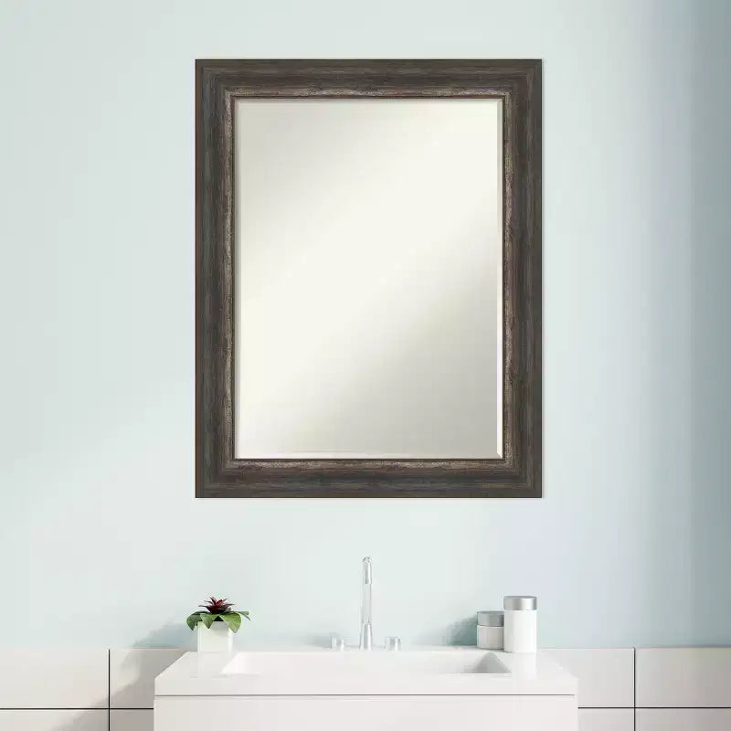 Miroir mural de salle de bain biseauté petite Amanti Art Alta