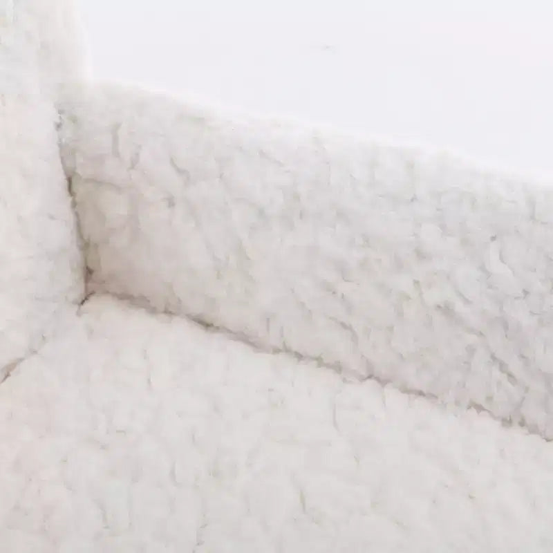 Chaise de bureau réglable en fausse fourrure de lapin avec base en métal doré, beige - ModernLuxe