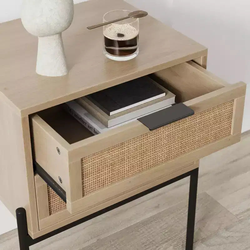 Table d'appoint Andrew Wood et Rattan - Nathan James