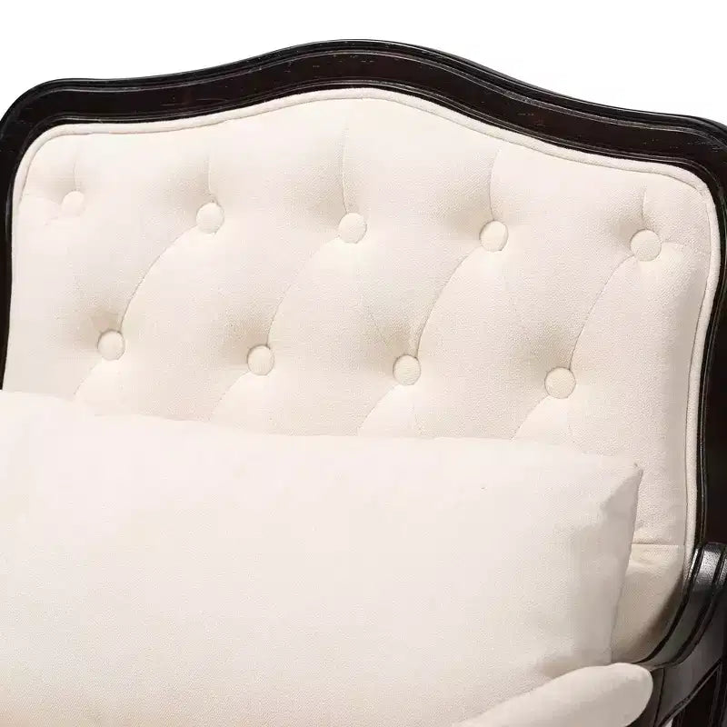 Fauteuil d'appoint traditionnel Baxton Studio Dion en tissu crème et bois finition wengé