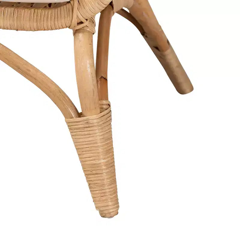 Fauteuil bali & pari Feya en rotin antique marron naturel au style bohème moderne