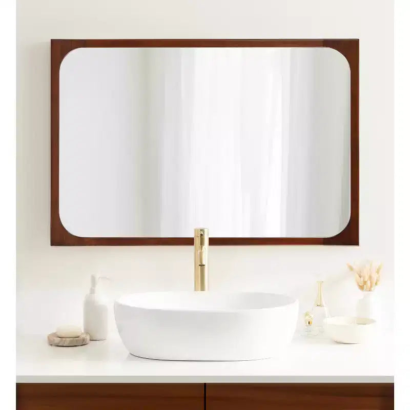 Miroir mural encadré Kenai de 24 x 36 po par Kate & Laurel All Things Decor